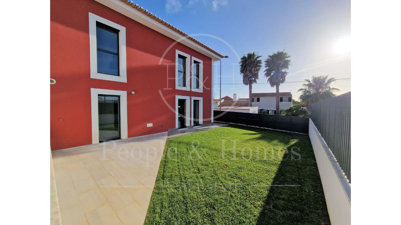 Moradia T3 para Venda em Cascais e Estoril Foto 1