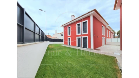 Moradia T3 para Venda em Cascais e Estoril