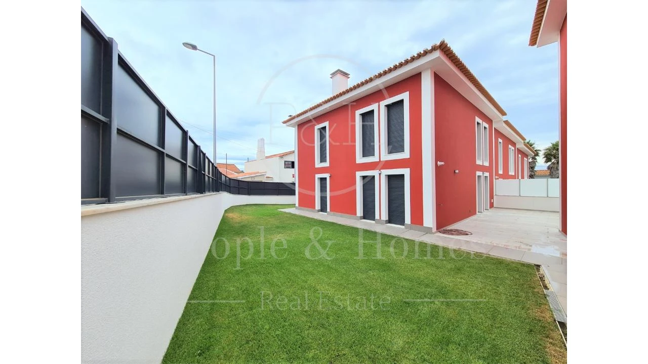 Moradia T3 para Venda em Cascais e Estoril Foto 2