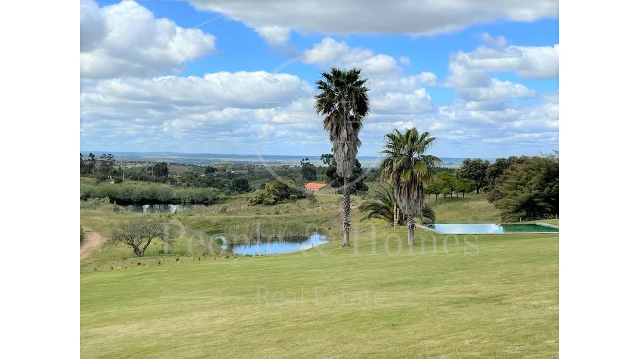 Quinta T8 para Arrendamento em Alcórrego e Maranhão Foto 3