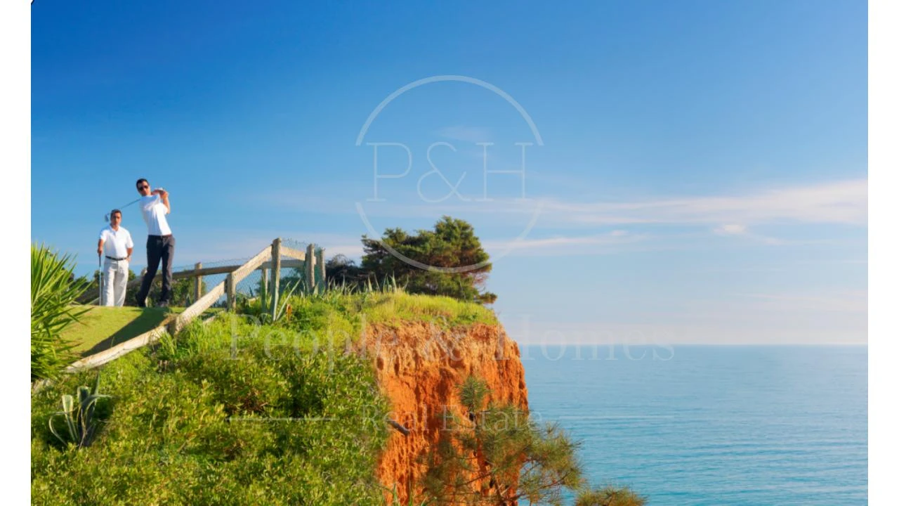 Moradia T4 para Venda em Albufeira e Olhos de Água Foto 26