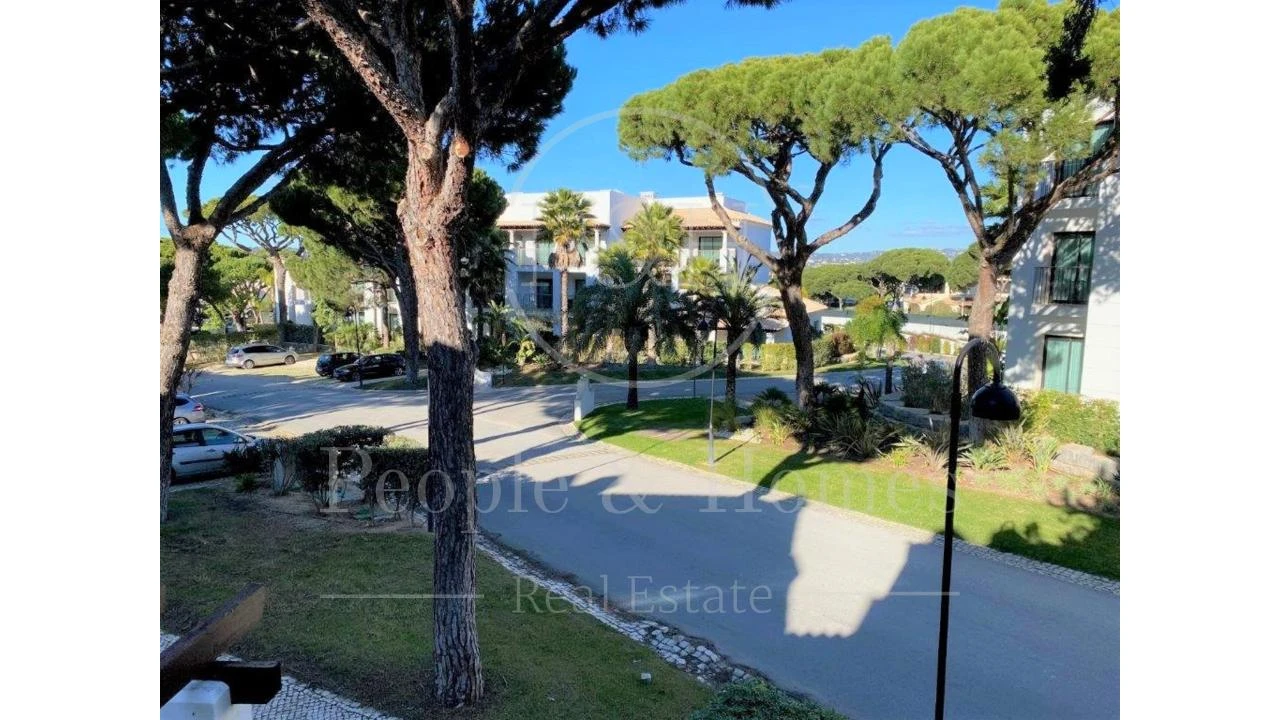 Moradia T2 para Venda em Albufeira e Olhos de Água Foto 16