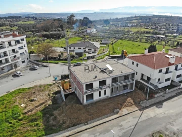 Moradia T3 para Venda em Nelas