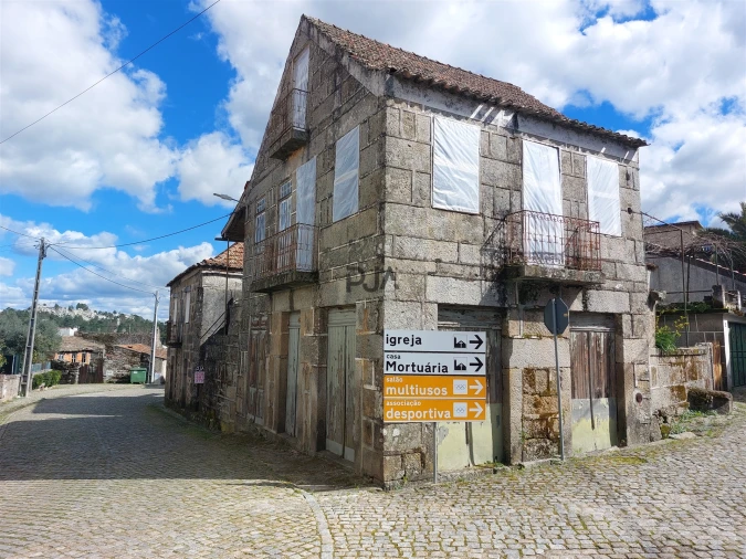 Moradia T3 para Venda em Antas e Matela Foto 1