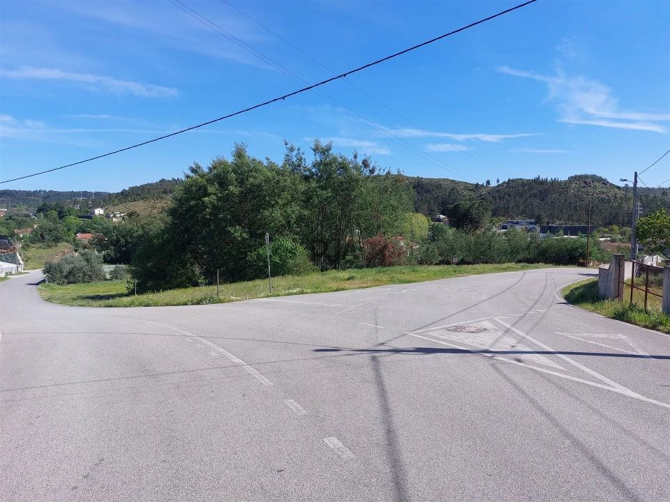 Terreno para Venda em Bodiosa Foto 3