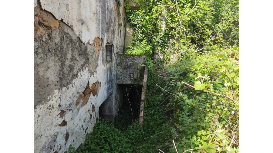 Moradia T2 para Venda em Insua Foto 6