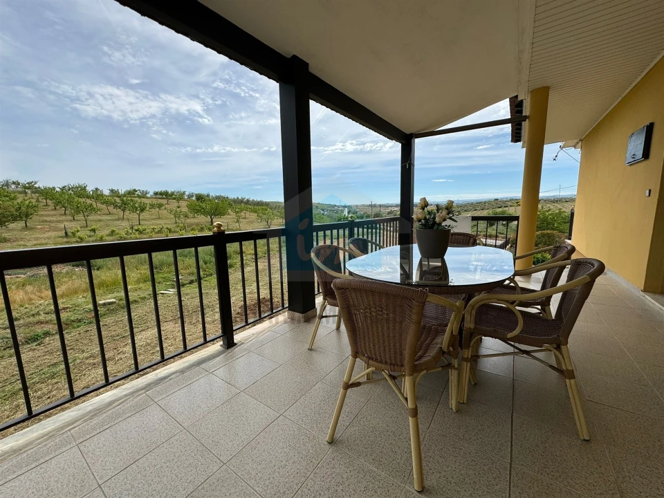 Moradia T5 para Venda em Vale de Telhas Foto 7