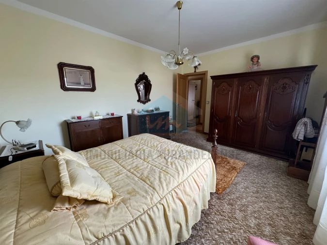 Moradia T5 para Venda em Vale de Telhas Foto 22