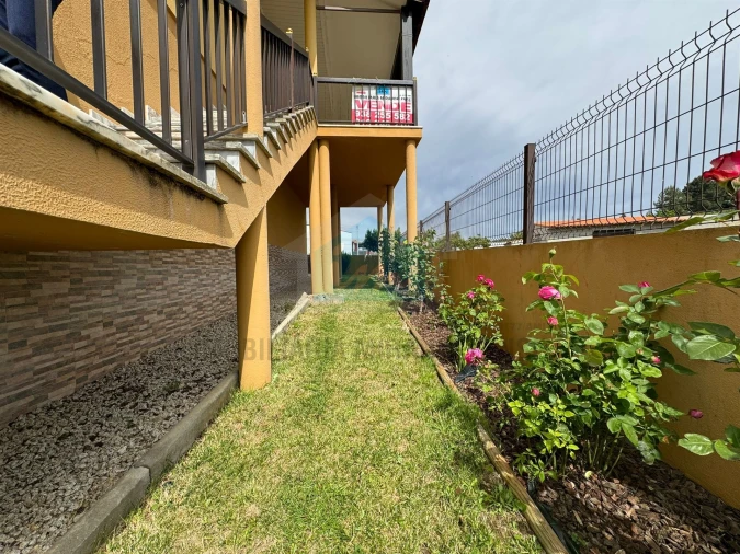 Moradia T5 para Venda em Vale de Telhas Foto 5