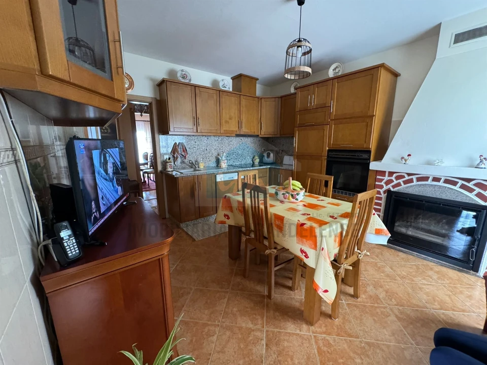 Moradia T5 para Venda em Vale de Telhas Foto 12