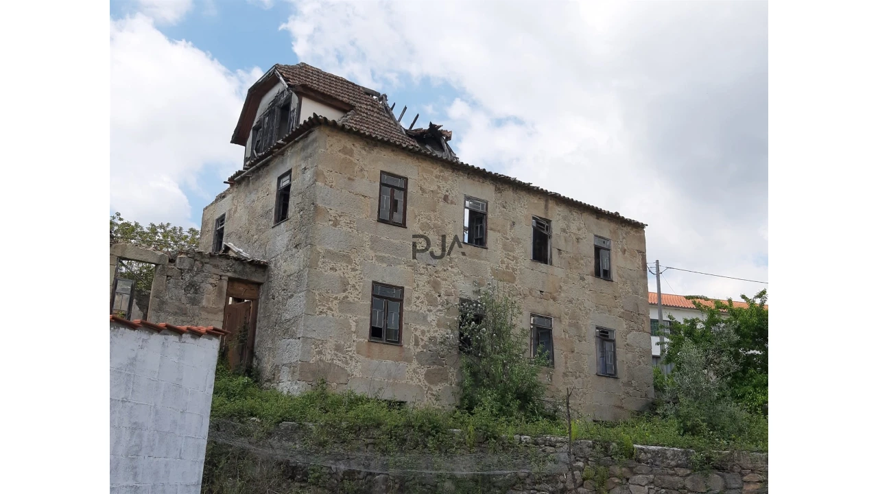 Moradia T0 para Venda em Fornos de Algodres Foto 4