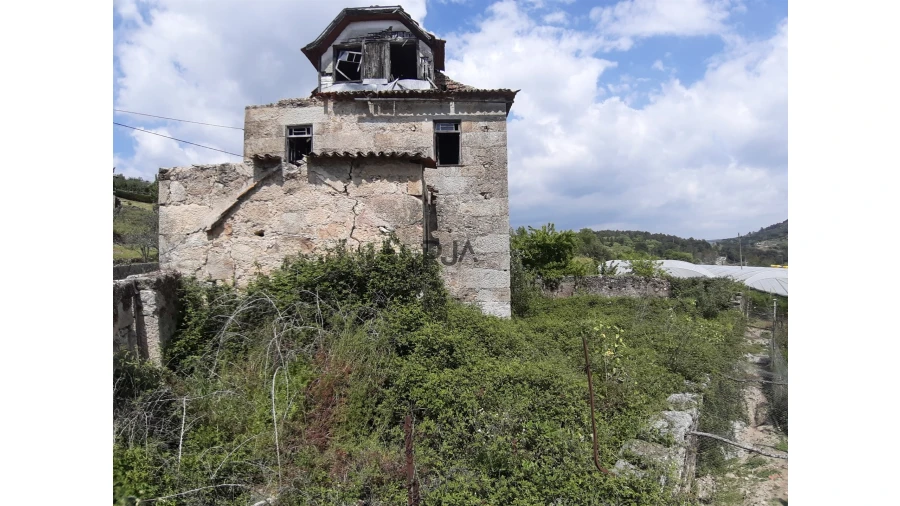 Moradia T0 para Venda em Fornos de Algodres Foto 5
