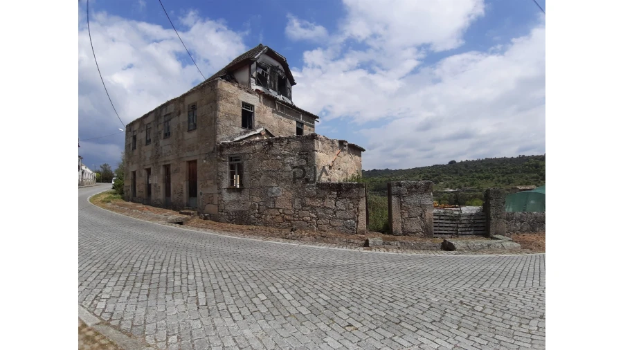 Moradia T0 para Venda em Fornos de Algodres Foto 2