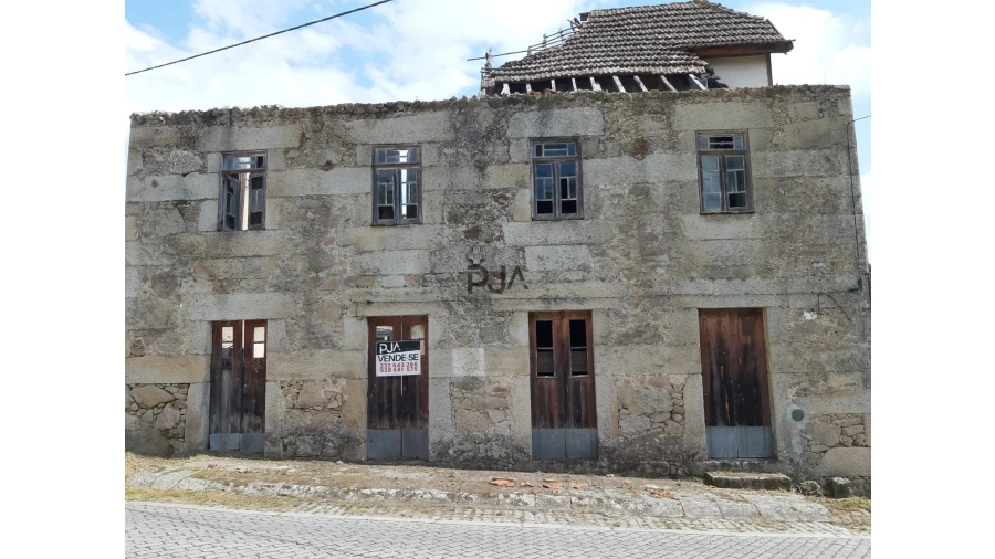 Moradia T0 para Venda em Fornos de Algodres Foto 1