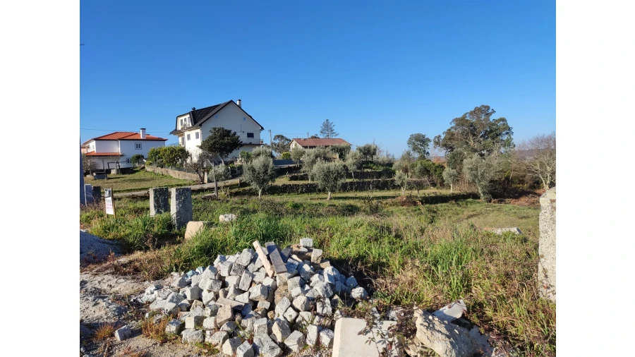 Terreno para Venda em Insua Foto 4