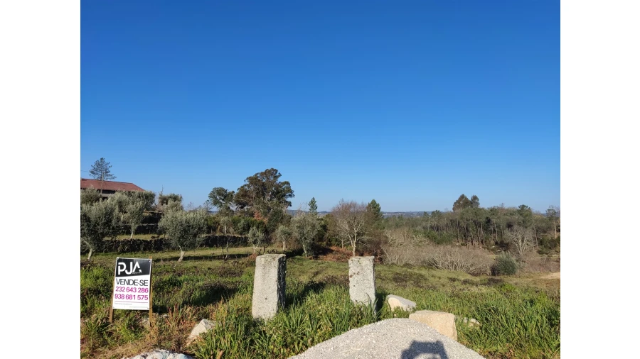 Terreno para Venda em Insua Foto 2