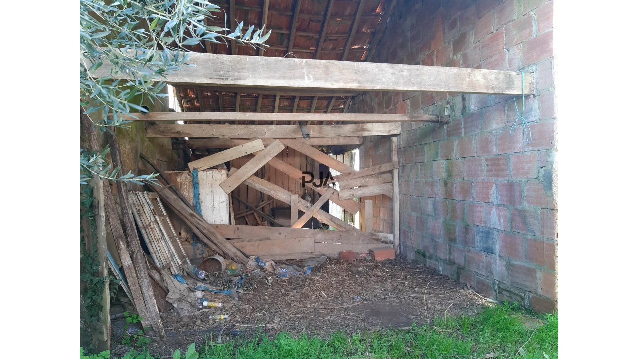 Moradia T2 para Venda em Lajeosa do Dão Foto 19