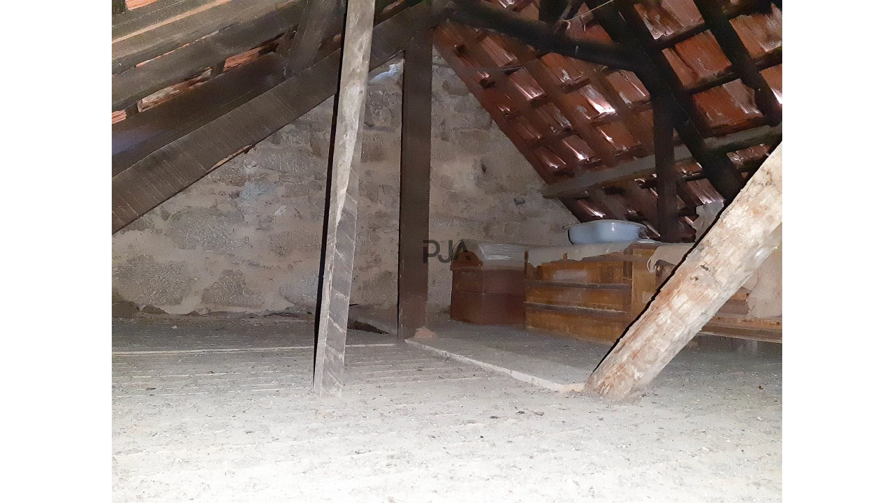 Moradia T2 para Venda em Sobral Pichorro e Fuinhas Foto 9