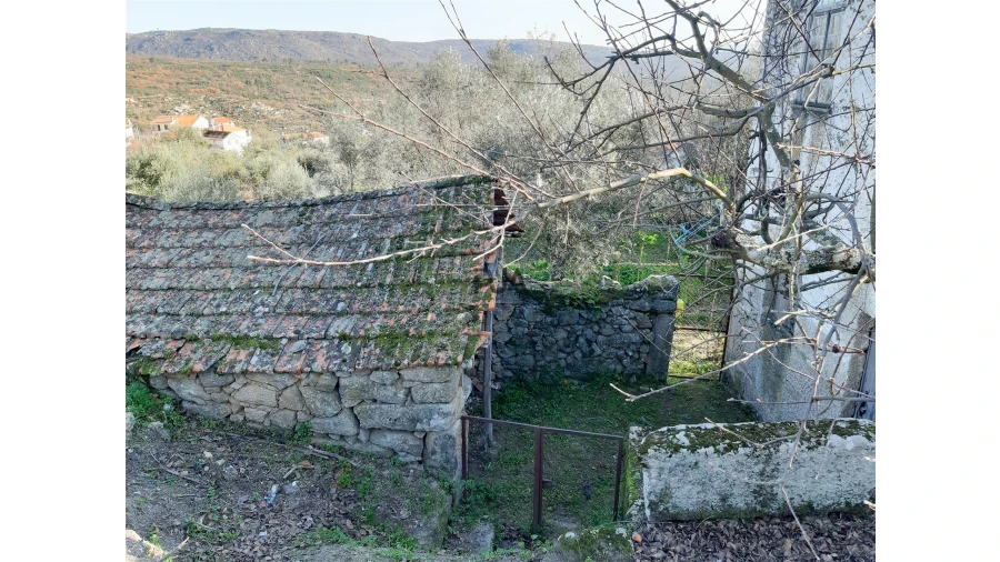 Moradia T2 para Venda em Sobral Pichorro e Fuinhas Foto 16