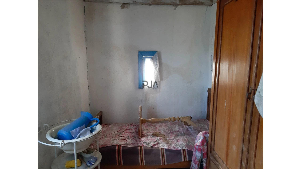 Moradia T2 para Venda em Sobral Pichorro e Fuinhas Foto 8