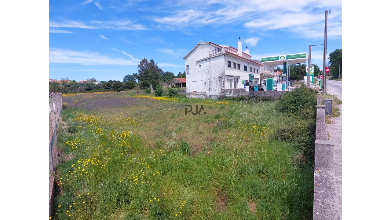 Terreno Misto para Venda em Vila Cortes da Serra Foto 2