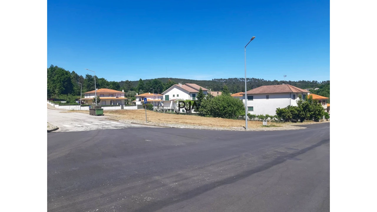 Terreno para Venda em Satão Foto 4