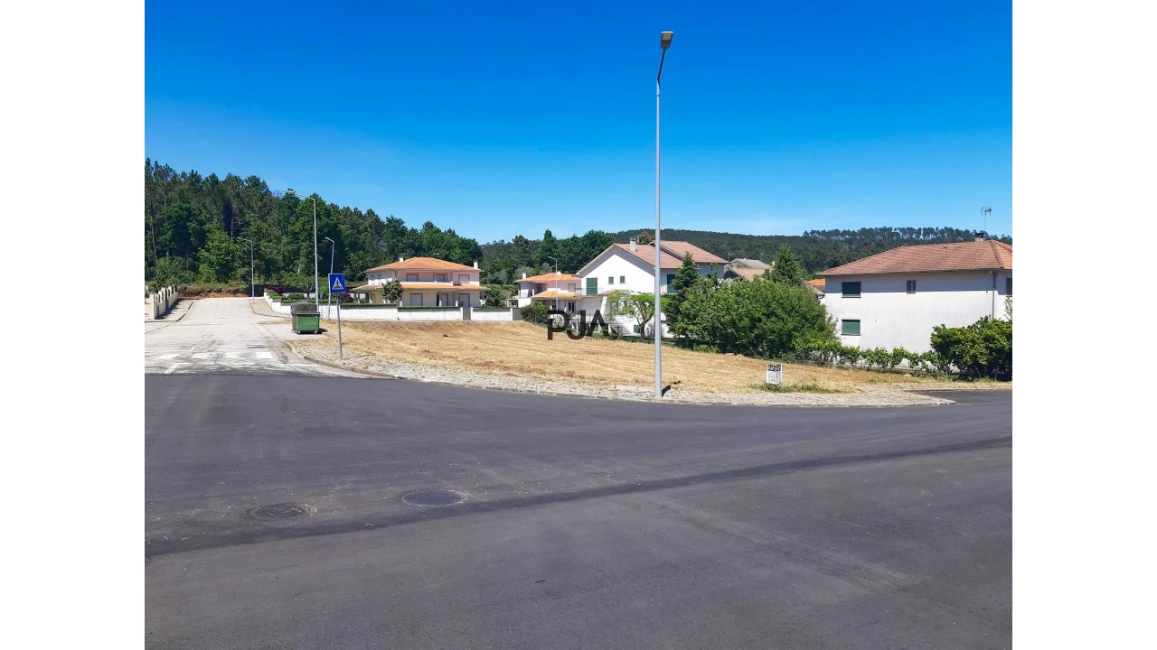 Terreno para Venda em Satão Foto 3