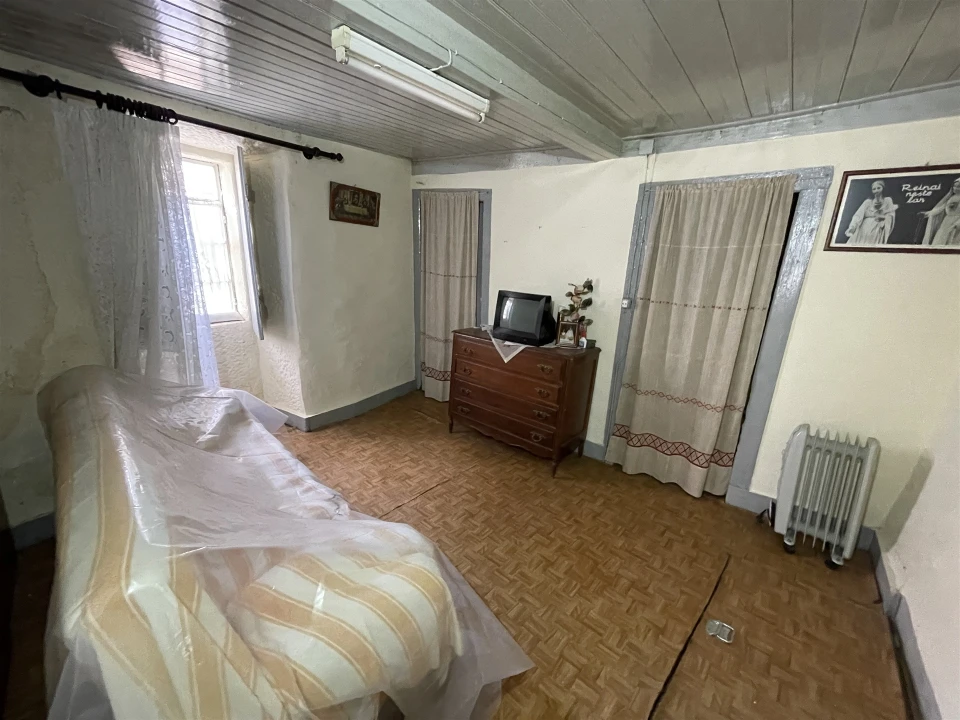 Moradia T2 para Venda em Melo e Nabais Foto 9