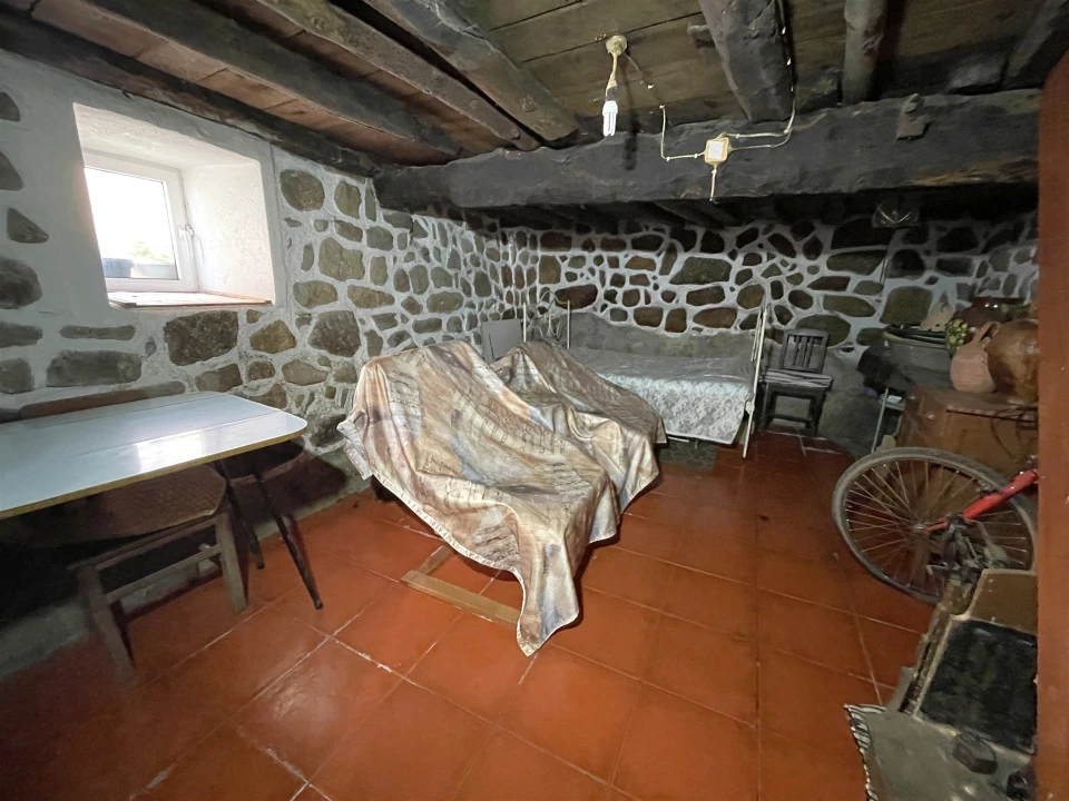 Moradia T2 para Venda em Melo e Nabais Foto 4