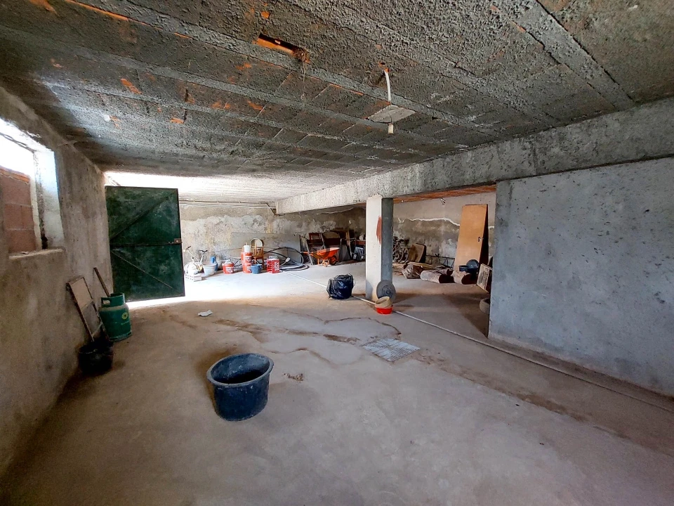 Moradia T5 para Venda em Insua Foto 18