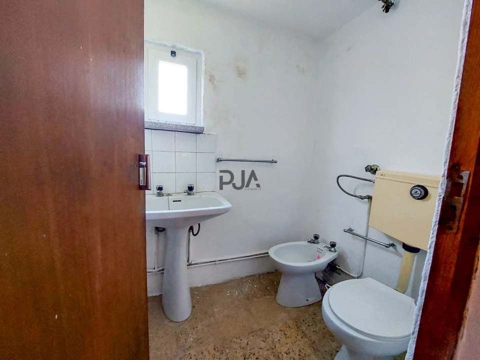 Moradia T5 para Venda em Insua Foto 14