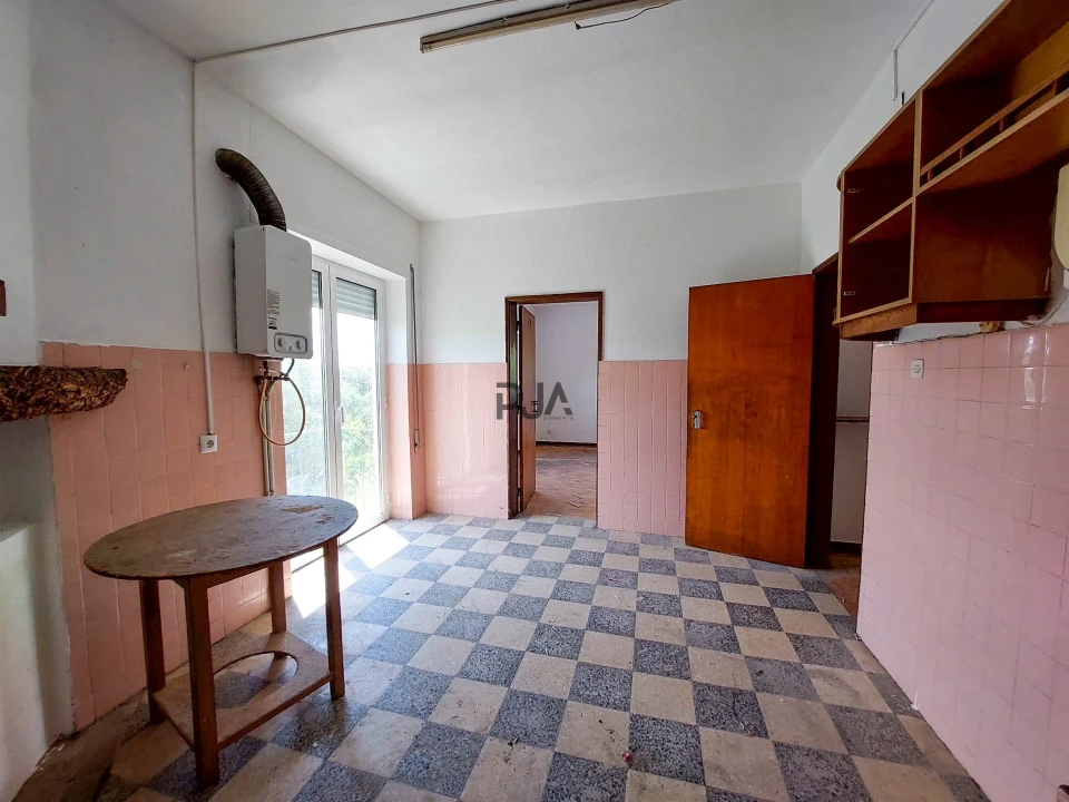 Moradia T5 para Venda em Insua Foto 5