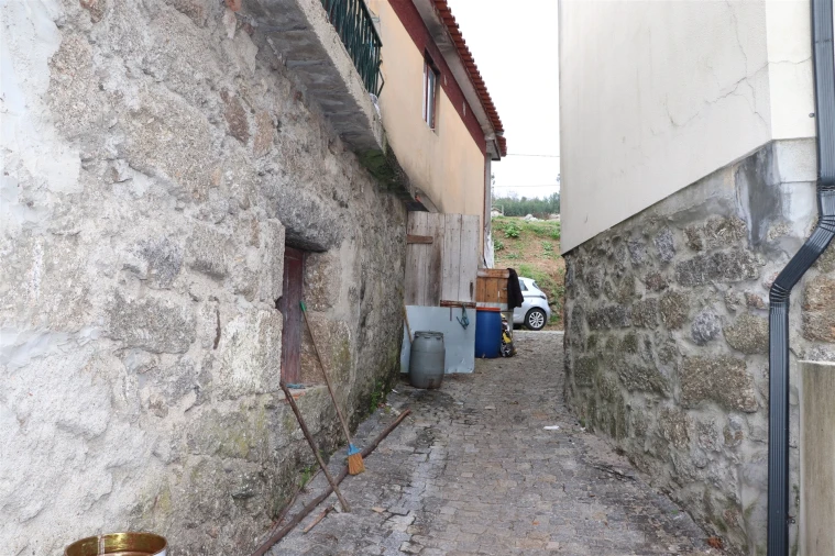 Moradia T3 para Venda em Serzedo e Calvos Foto 13