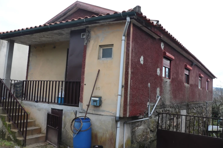 Moradia T3 para Venda em Serzedo e Calvos