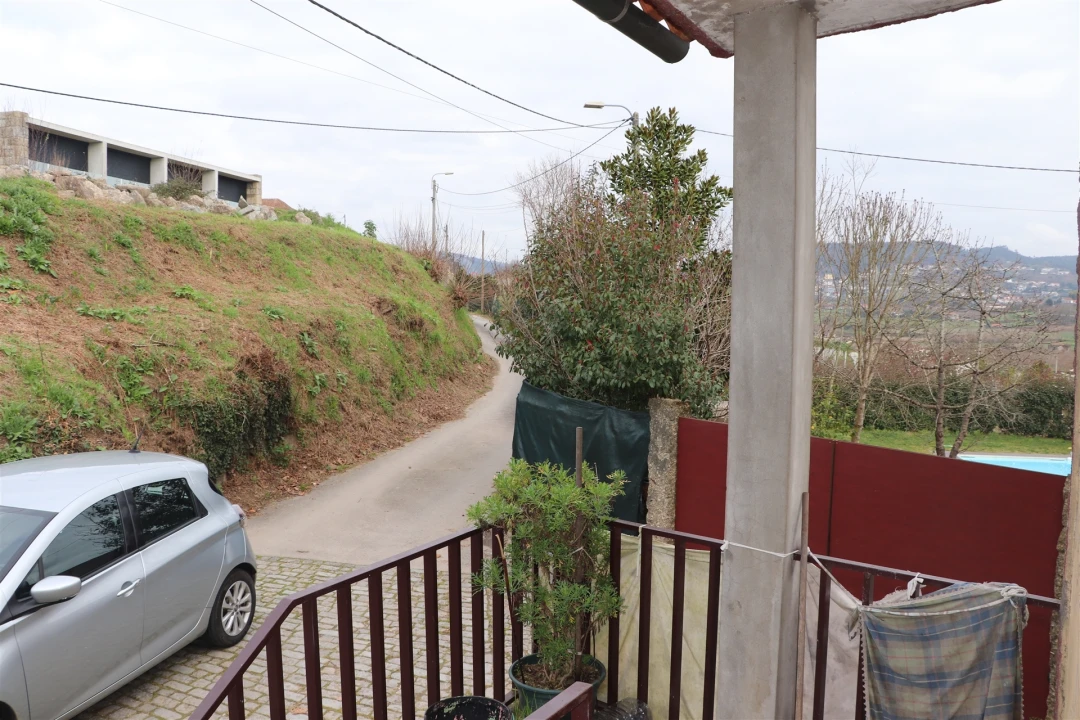 Moradia T3 para Venda em Serzedo e Calvos Foto 3