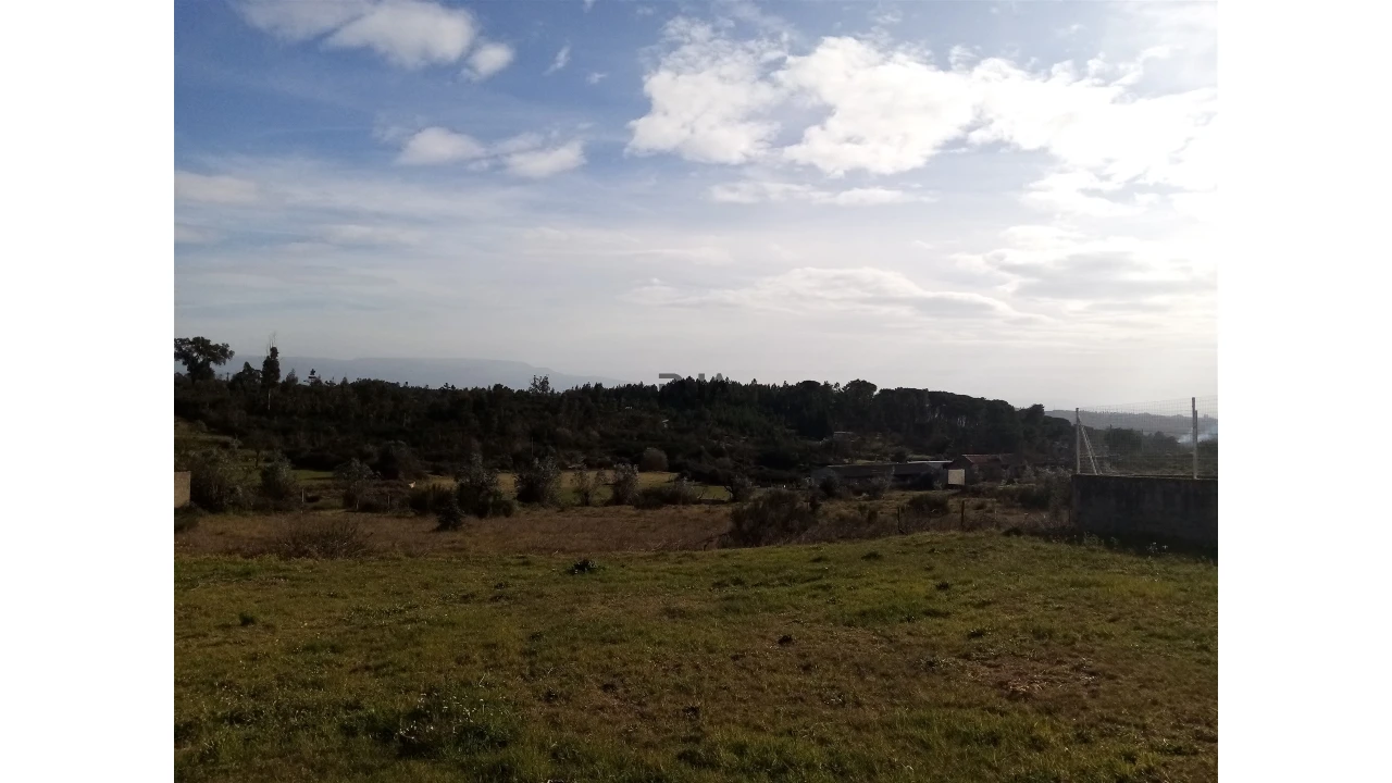 Terreno para Venda em Espinho Foto 4