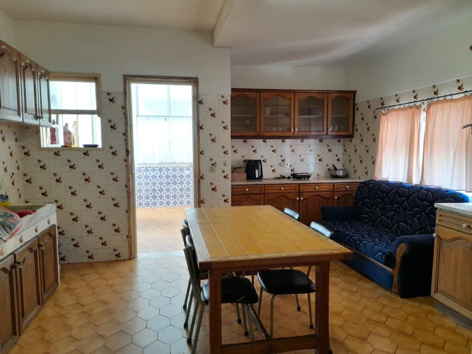 Quarto para Arrendamento em Santo Antonio dos Olivais Foto 16