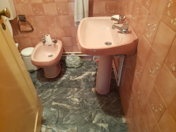 Quarto para Arrendamento em Santo Antonio dos Olivais Foto 10