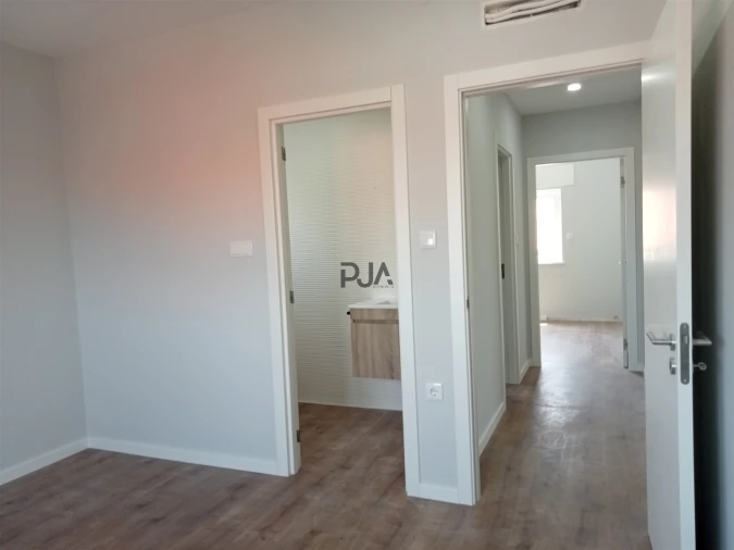 Apartamento T3 para Arrendamento em Mangualde, Mesquitela e Cunha Alta Foto 7