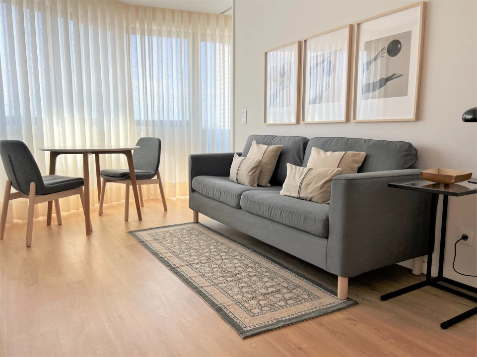 Apartamento T1 para Arrendamento em Ramalde Foto 5