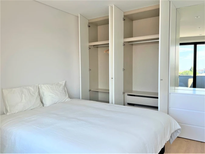 Apartamento T1 para Arrendamento em Ramalde Foto 9