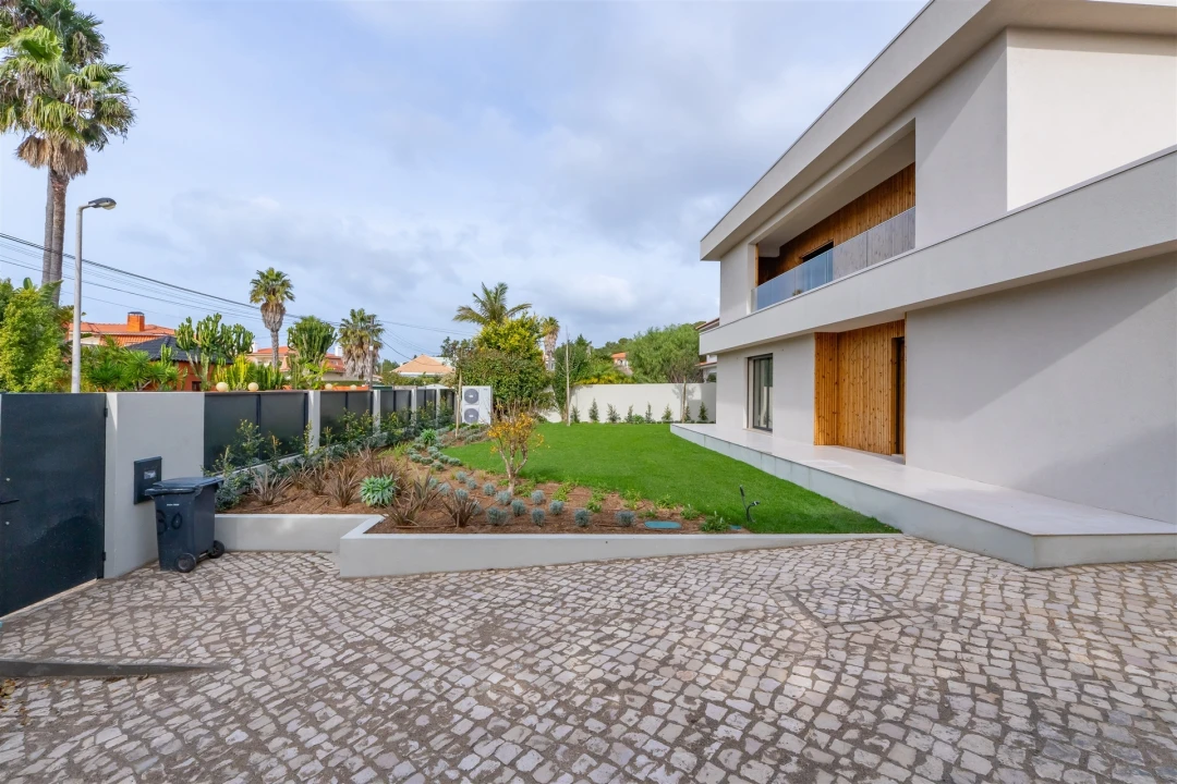 Moradia T4 para Venda em Cascais e Estoril Foto 1