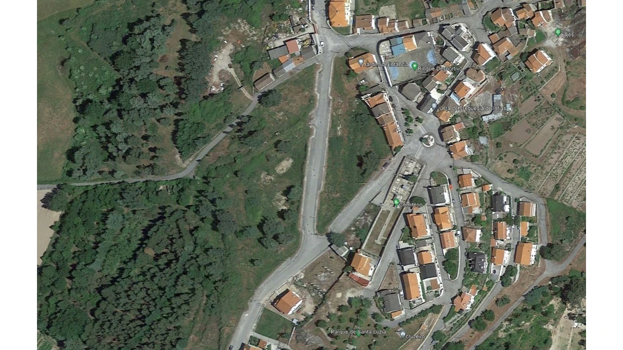 Terreno para Venda em Infias Foto 2