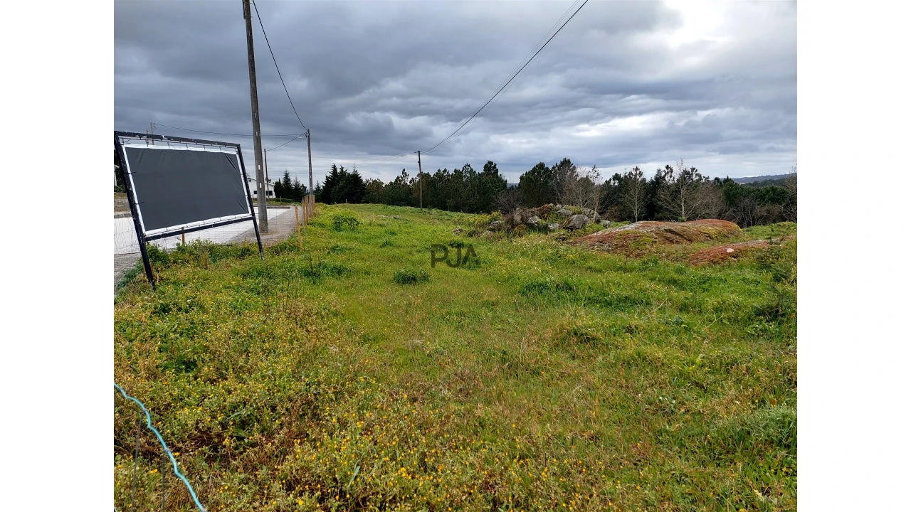 Terreno para Venda em Infias Foto 9