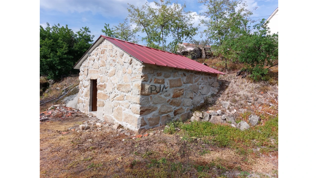 Terreno para Venda em Fornos de Maceira Dão Foto 4