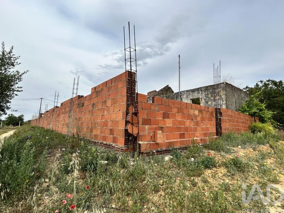 Moradia T3 para Venda em Azoia de Cima e Tremês Foto 21