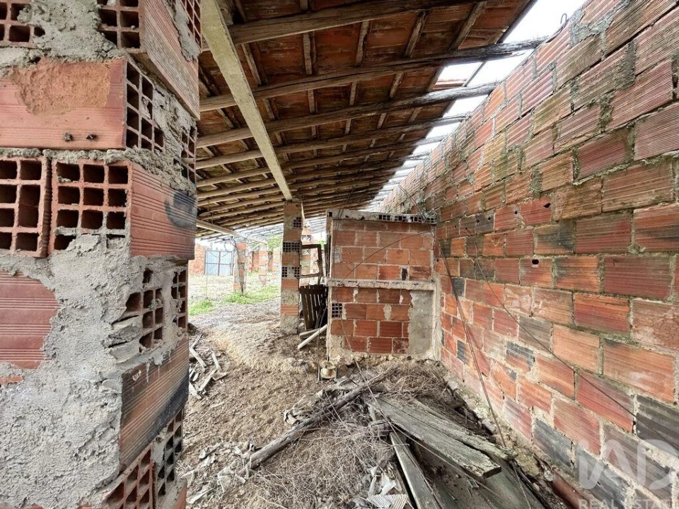 Moradia T3 para Venda em Azoia de Cima e Tremês Foto 23