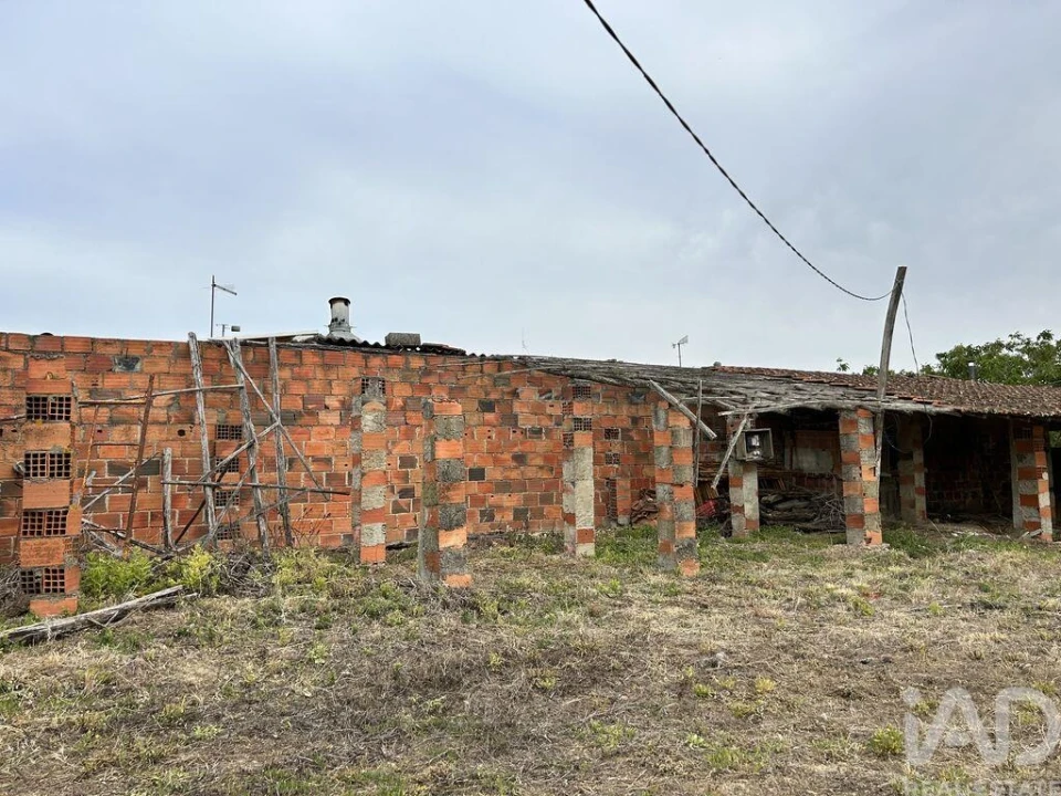 Moradia T3 para Venda em Azoia de Cima e Tremês Foto 11