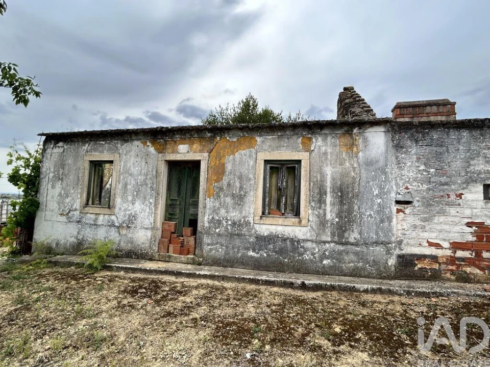 Moradia T3 para Venda em Azoia de Cima e Tremês Foto 19