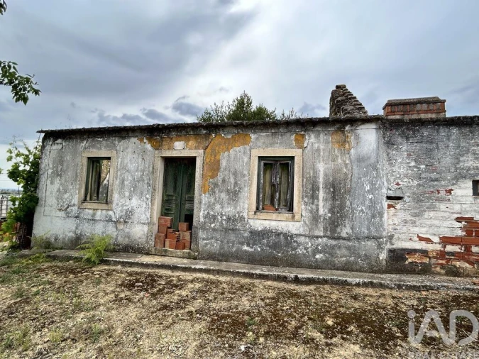 Moradia T3 para Venda em Azoia de Cima e Tremês Foto 19